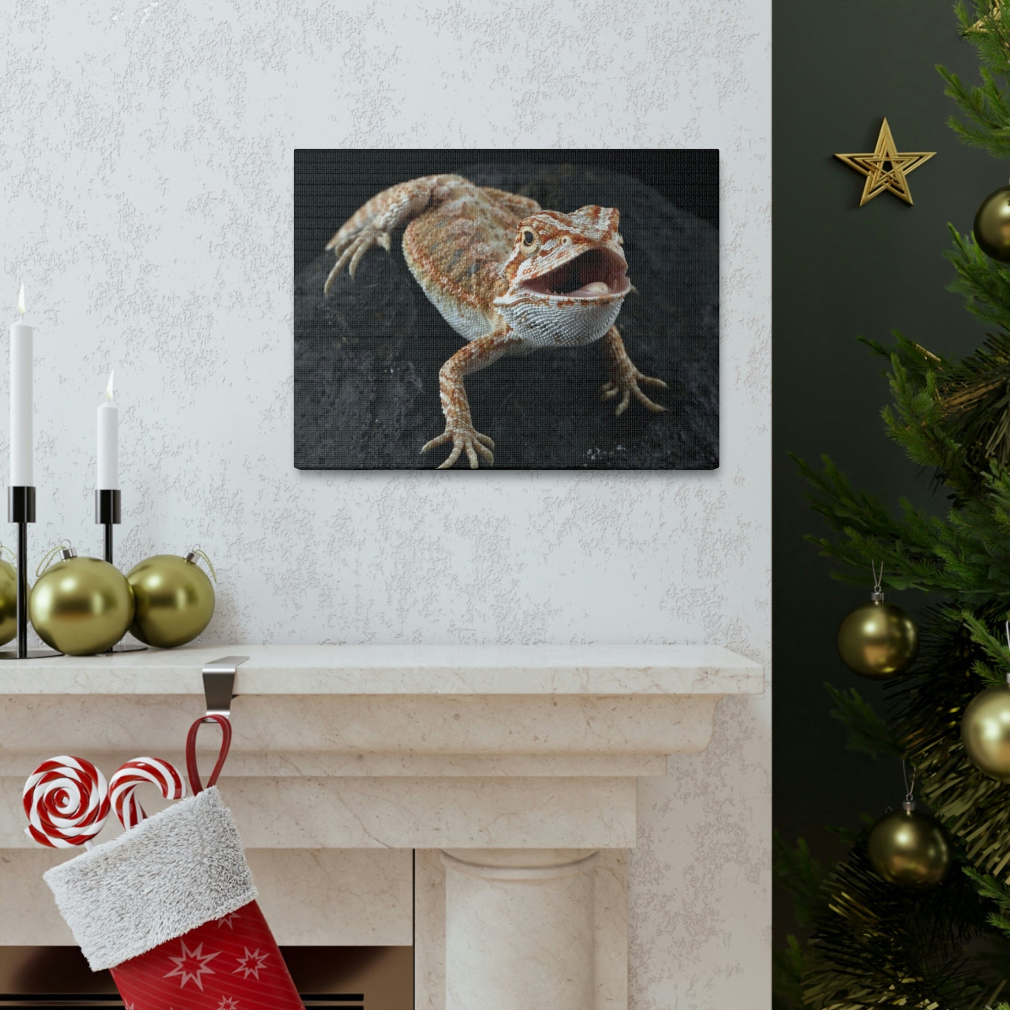 Scripture Walls Bearded Dragon Hunting Bearded Dragon on Hunt Print Animal Wall Art Wildlife Canvas Prints Wall Art Ready to Hang Unframed-Express Your Love Gifts