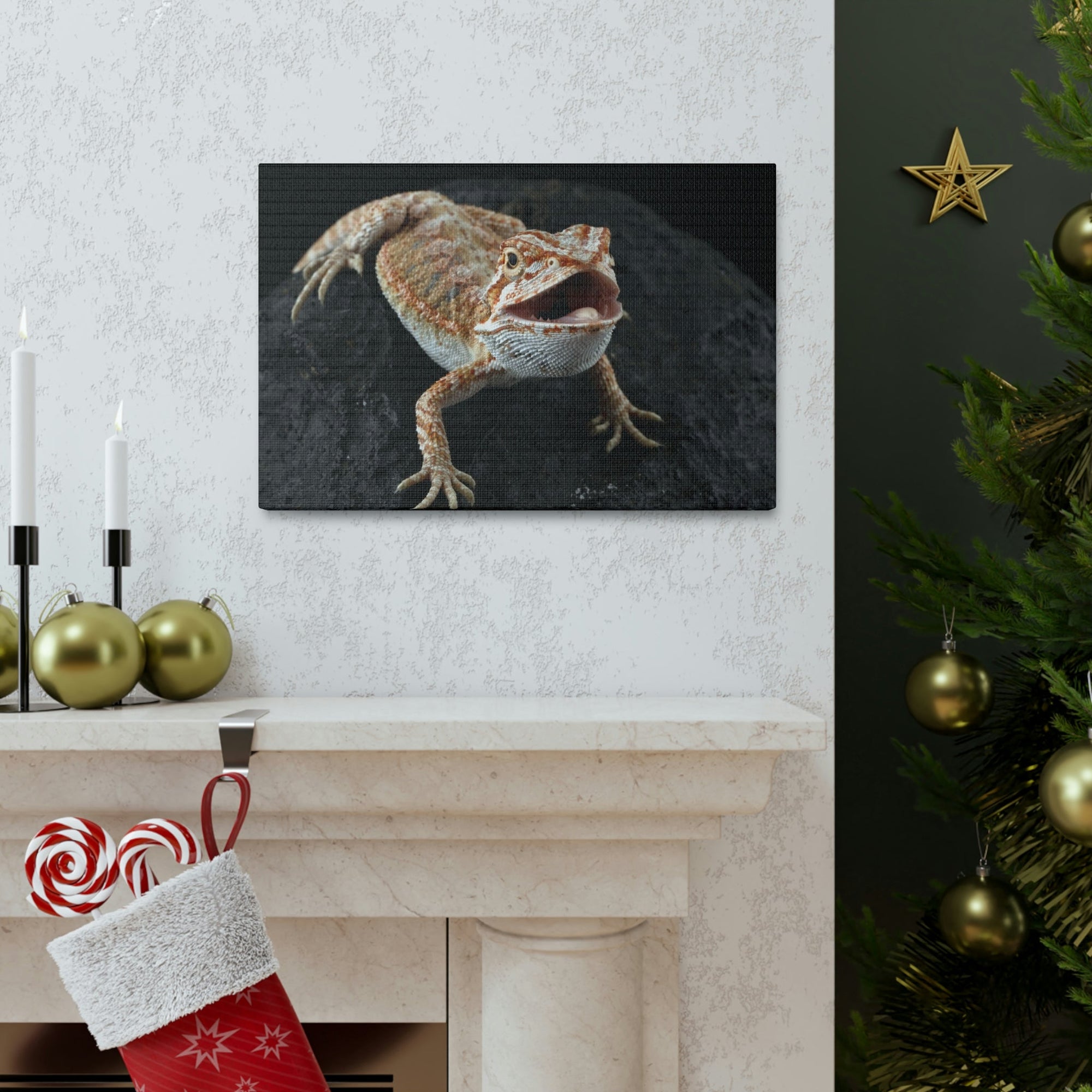 Scripture Walls Bearded Dragon Hunting Bearded Dragon on Hunt Print Animal Wall Art Wildlife Canvas Prints Wall Art Ready to Hang Unframed-Express Your Love Gifts