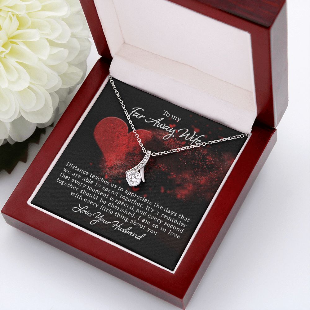 To My Wife Distance Teaches Us Alluring Ribbon Necklace Message Card-Express Your Love Gifts