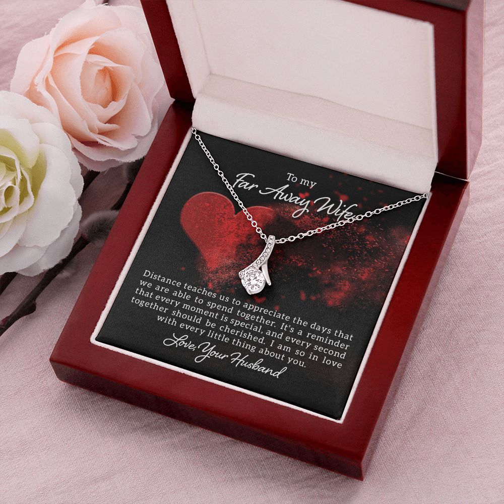 To My Wife Distance Teaches Us Alluring Ribbon Necklace Message Card-Express Your Love Gifts