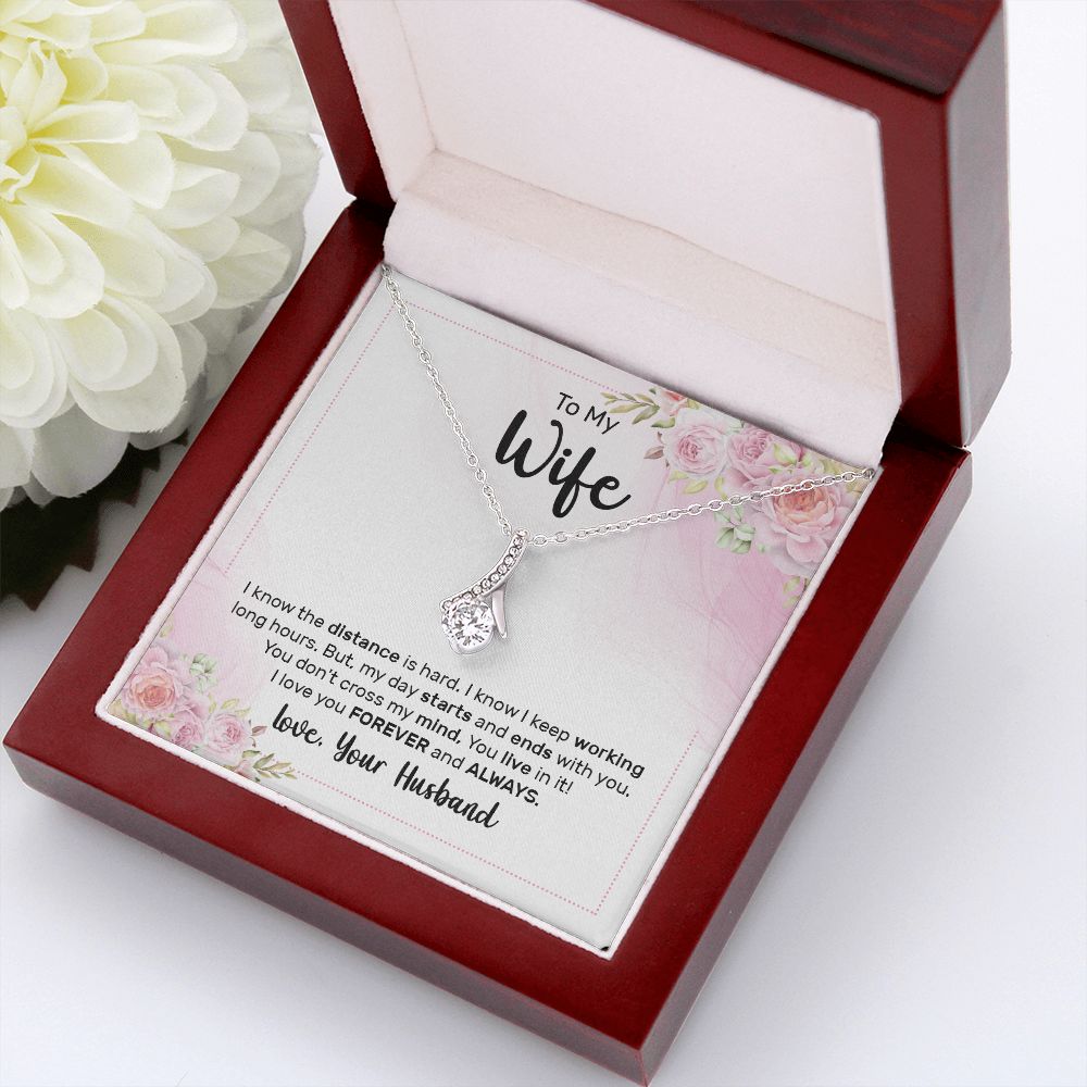 To My Wife I Know the Distance is Hard Alluring Ribbon Necklace Message Card-Express Your Love Gifts
