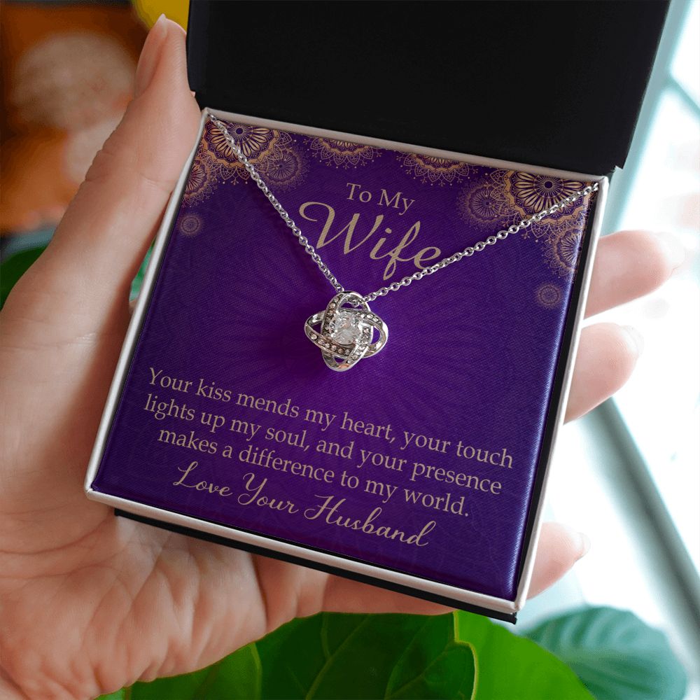 To My Wife Your Kiss Mends My Heart Infinity Knot Necklace Message Card-Express Your Love Gifts
