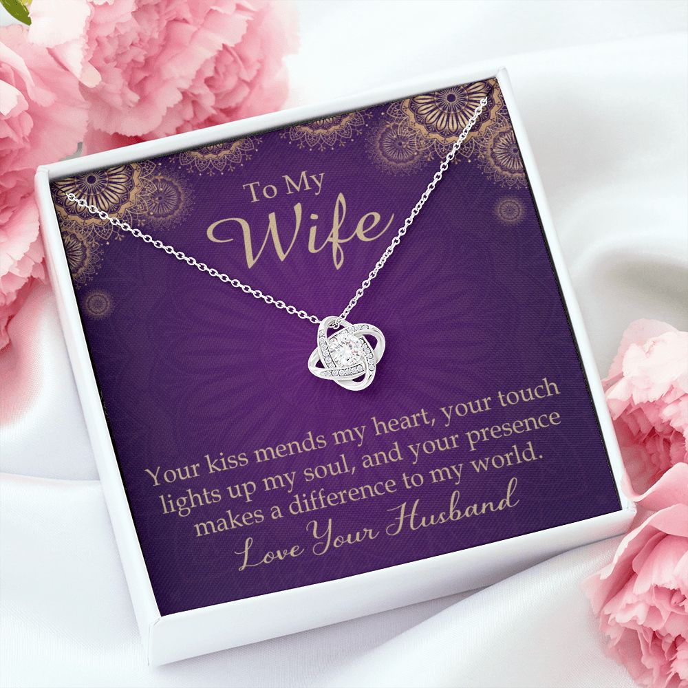 To My Wife Your Kiss Mends My Heart Infinity Knot Necklace Message Card-Express Your Love Gifts